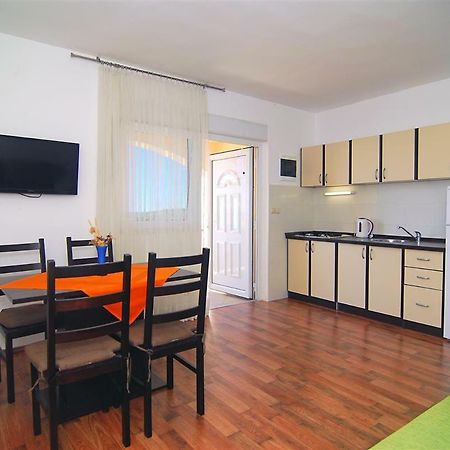 Apartman Luca Apartment Zecevo Bagian luar foto